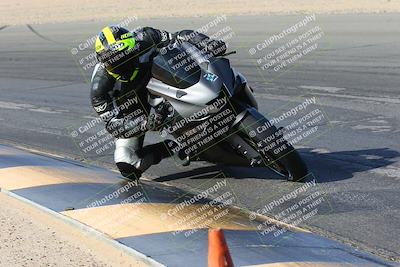 media/Jan-14-2022-Apex Assassins (Fri) [[4609ad47be]]/Trackday 1/Session 4/Turn 15 Inside/